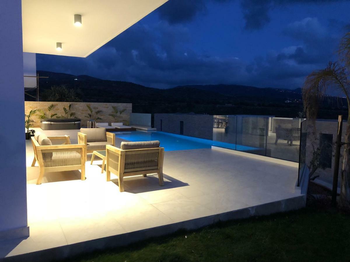 Golden Shore Paphos 外观 照片