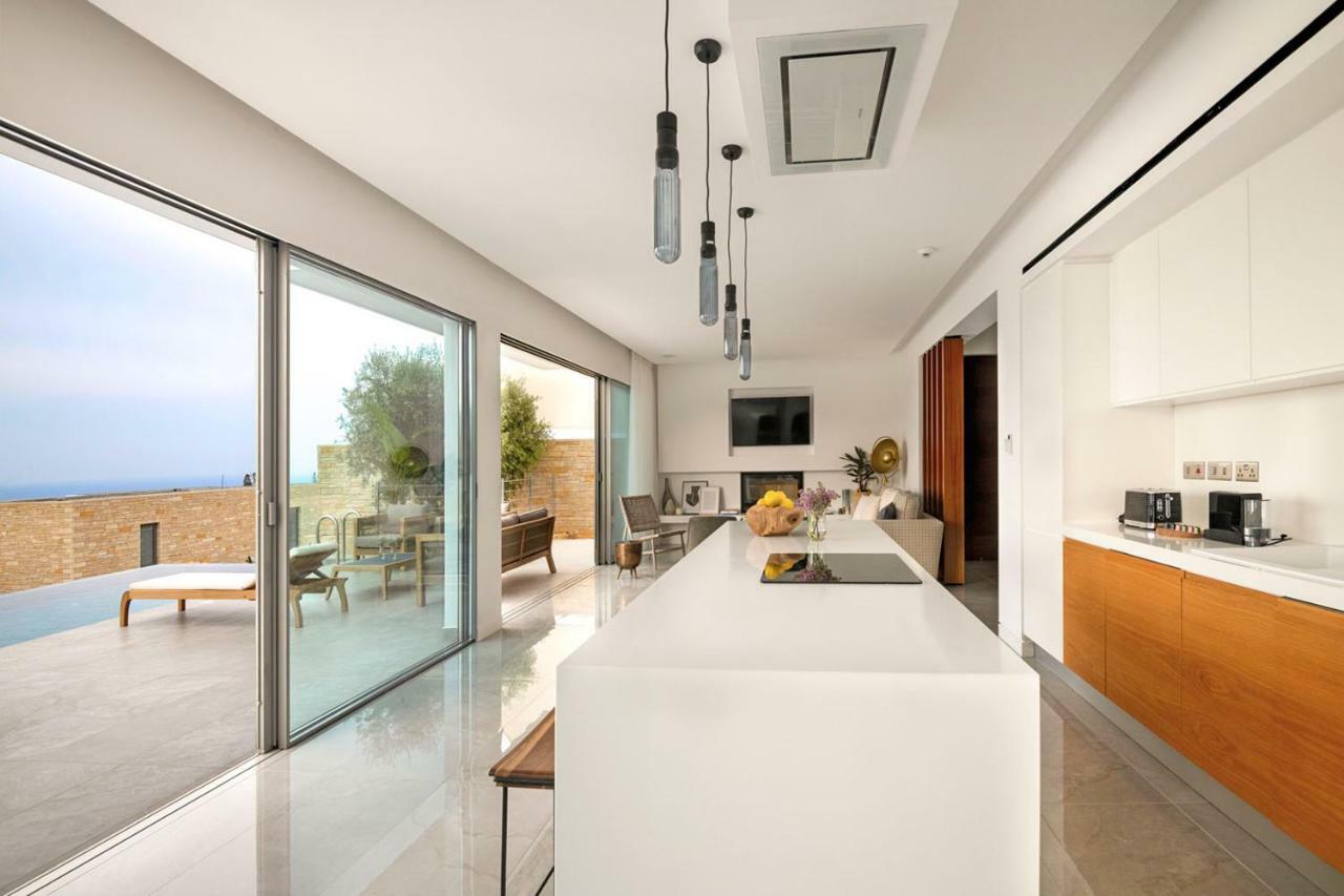 Golden Shore Paphos 外观 照片